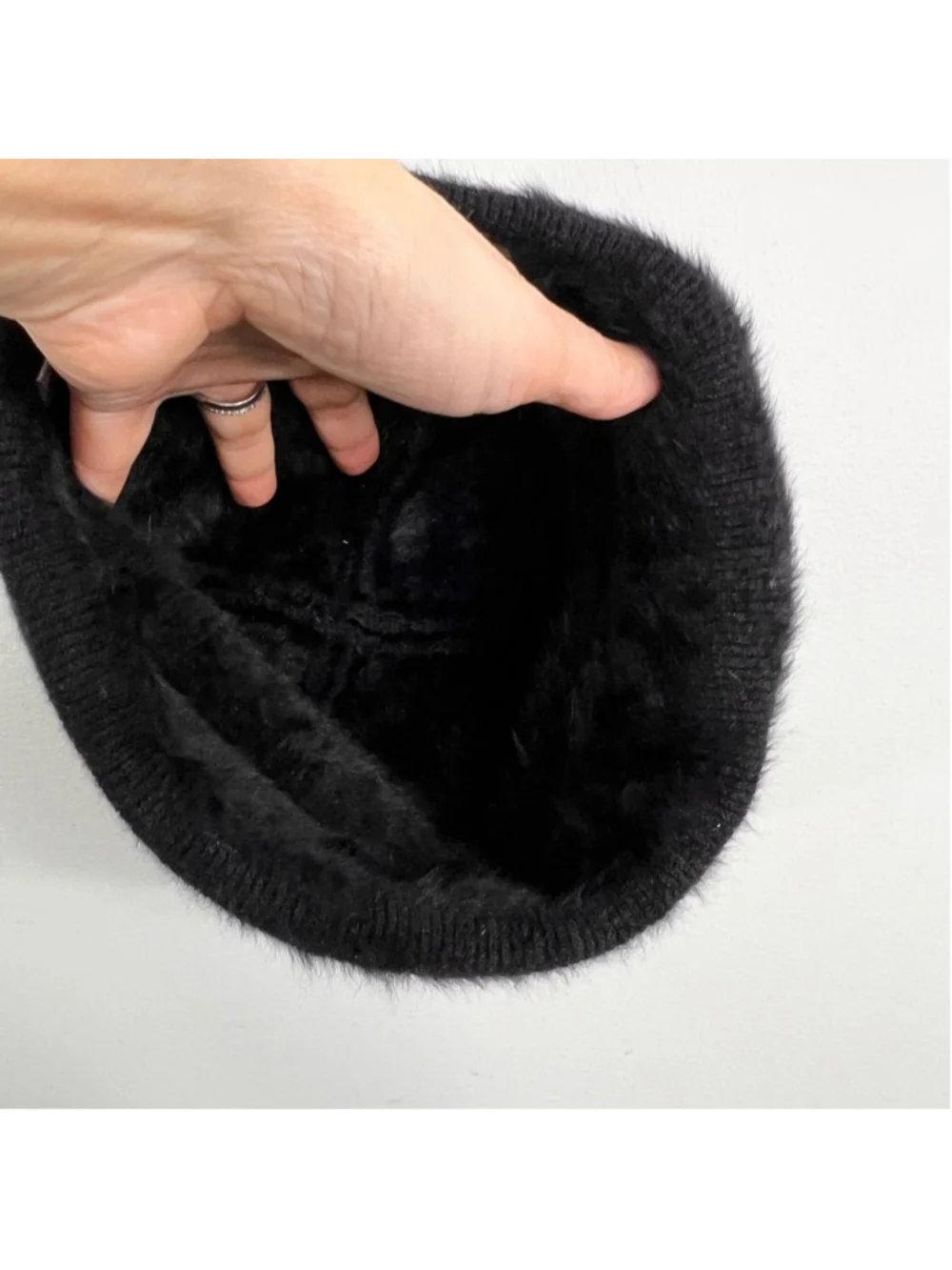Vintage Y2K KANGOL Furgora pull on black fuzzy cuff beanie skull cap OS